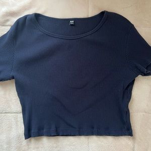 Uniqlo Ribbed Cropped Short Sleeve T-Shirt